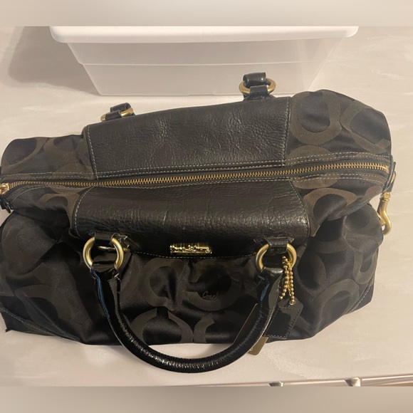 Coach Ashley Signature Satchel Gold Hardware - Picture 3 of 7